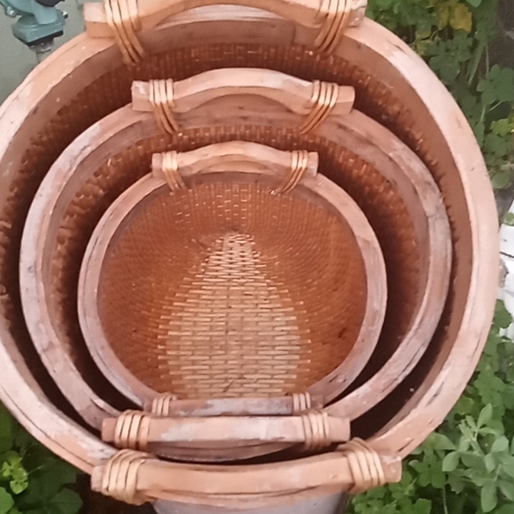 Wicker baskets - Picture 3 of 3